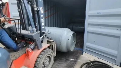 Container Loading of SO2 Gas Cylinder